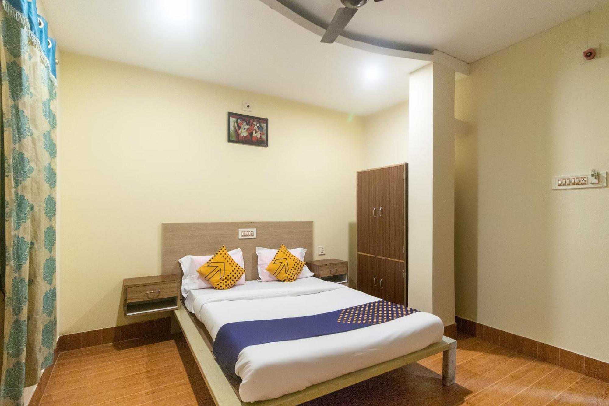 Spot On Prabir Residency Inn Urāli Exterior foto